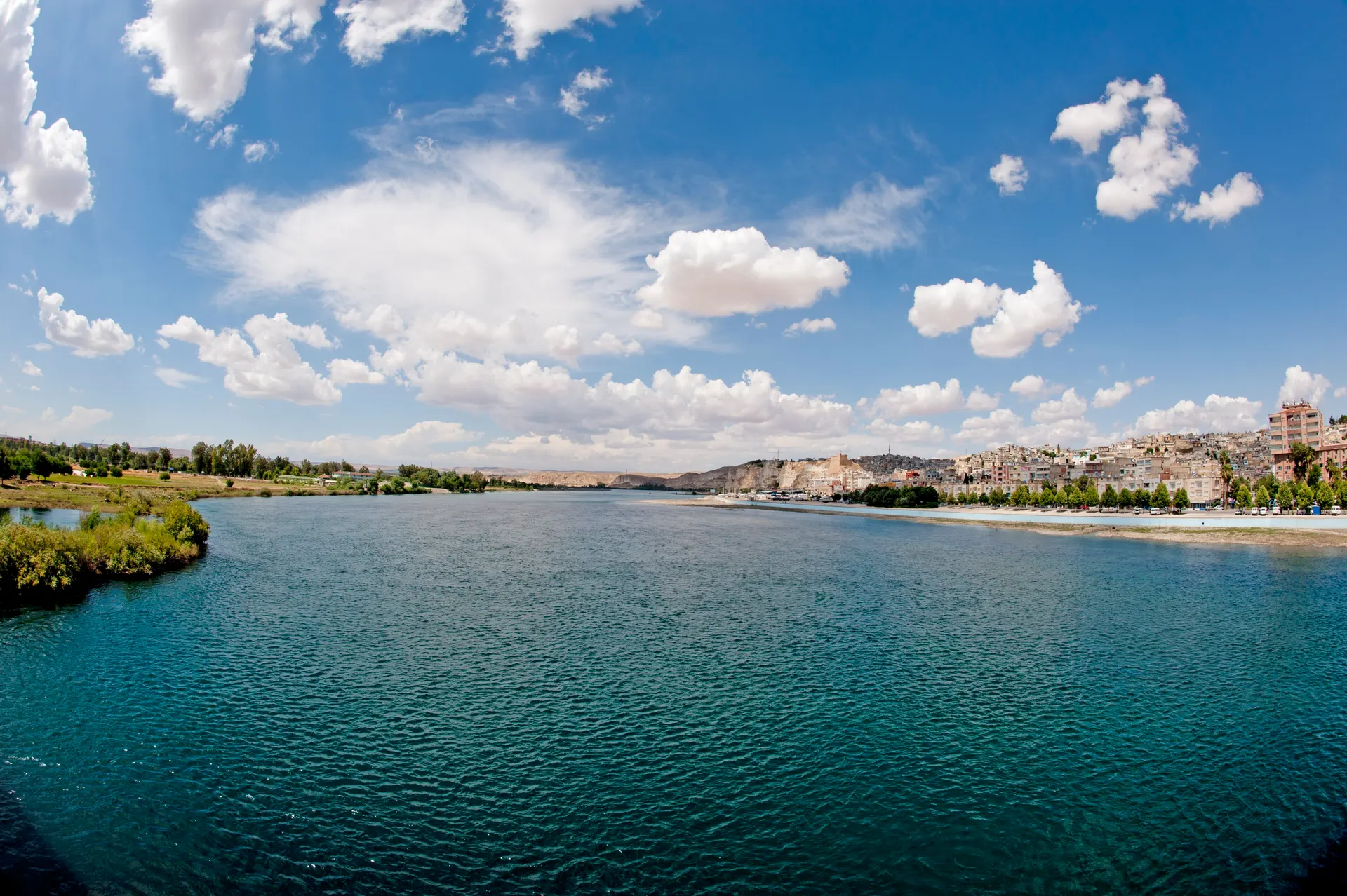 Birecik, Fırat Nehri, Birecik ve Fırat kıyısı