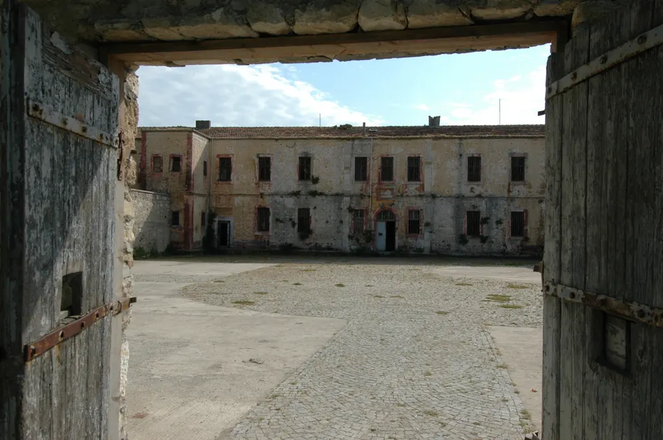 Sinop Kalesi ve Tarihi Cezaevi