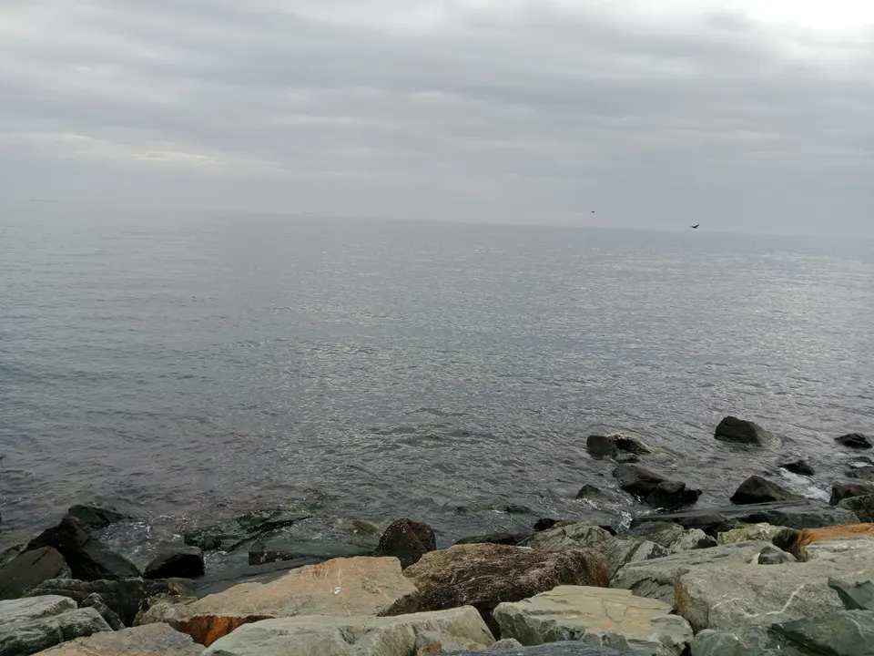 Kayalık kıyı ve Marmara, Avcılar sahili