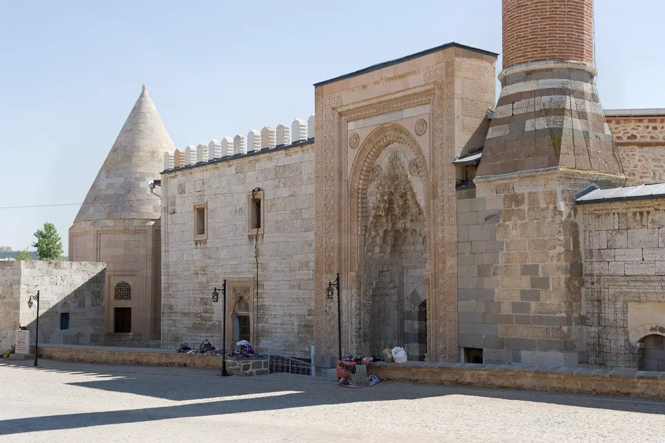 Eşrefoğlu Camii