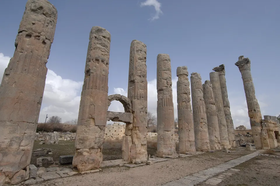 Uzuncaburç (Diokaisareia)