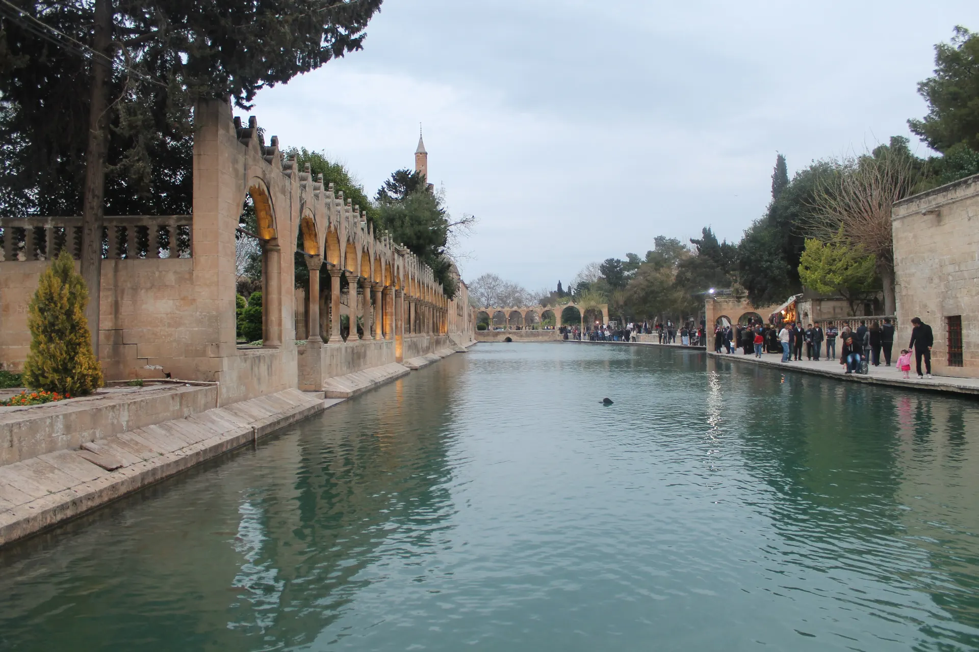 Balıklıgöl, Balıklıgöl ve Halil-ür Rahman Camii