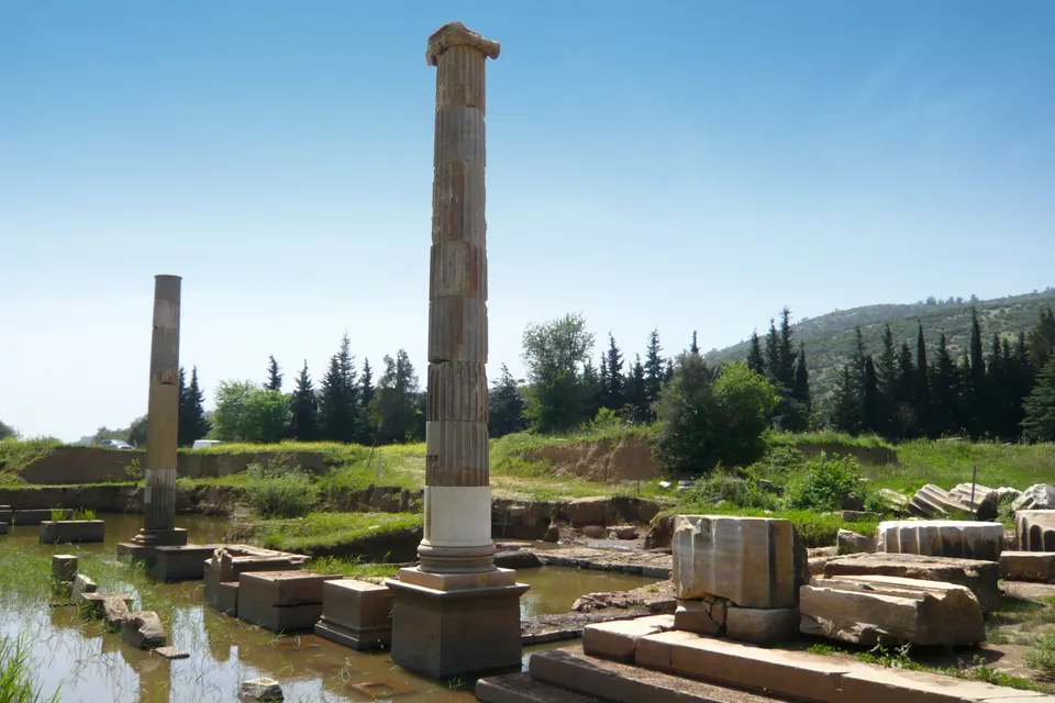 Klaros Apollon Kutsal Alanı