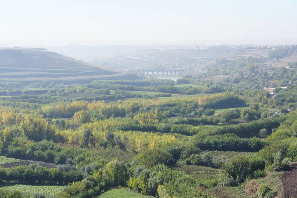 On Gözlü Köprü
