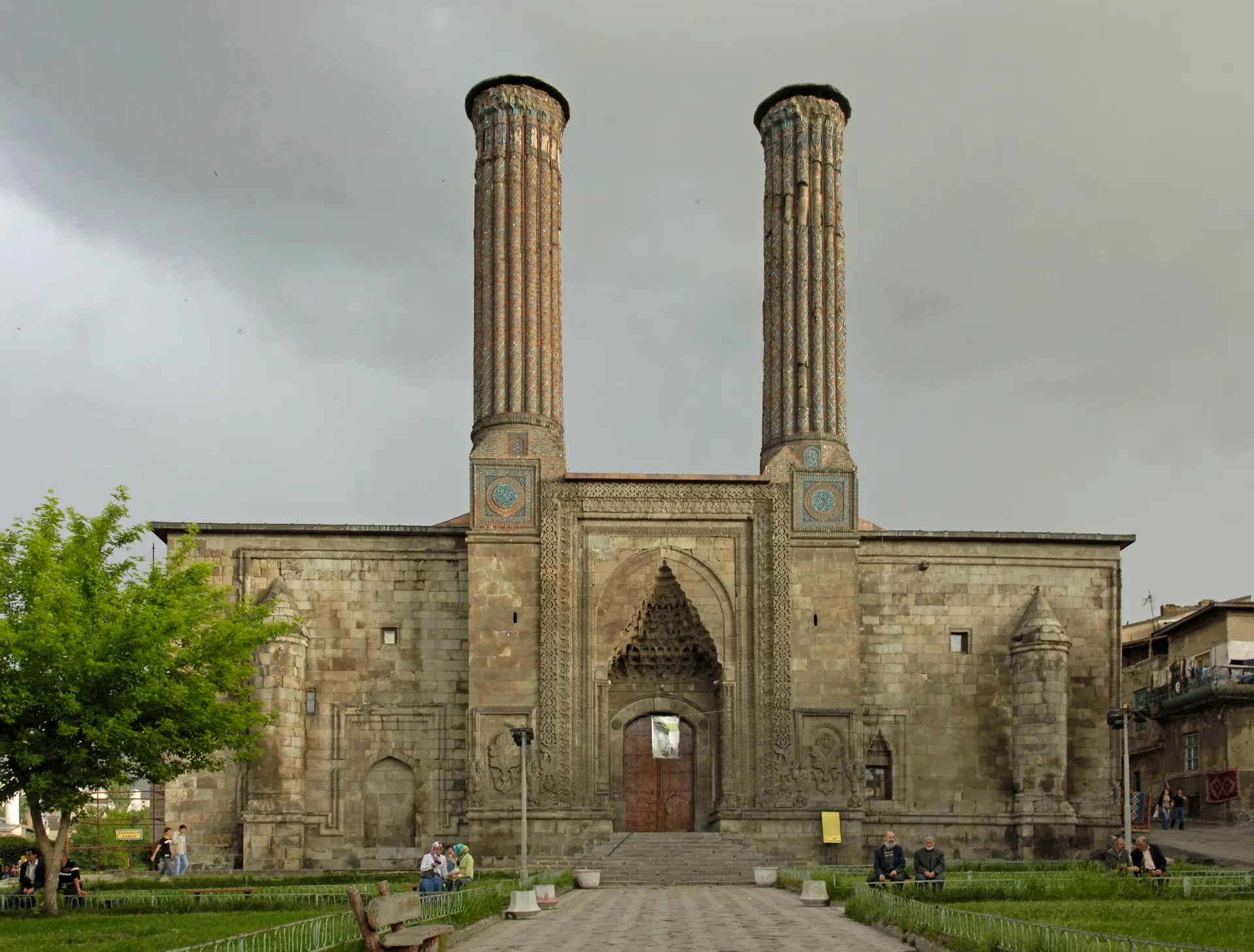 Çifte Minareli Medrese, Çifte Minareli Medrese