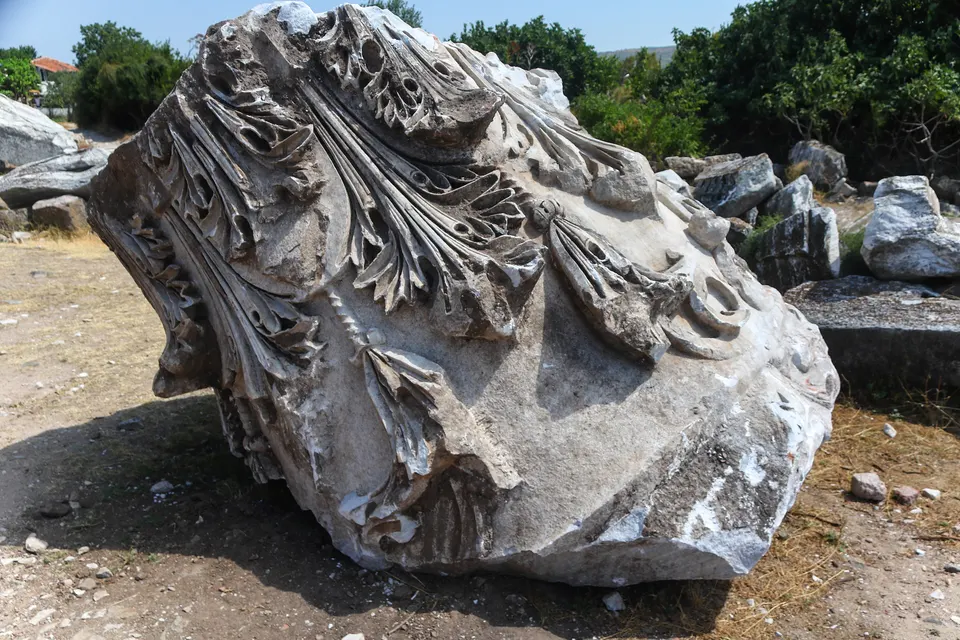 Hadrian Tapınağı sütun başlığı, Kyzikos Antik Kenti