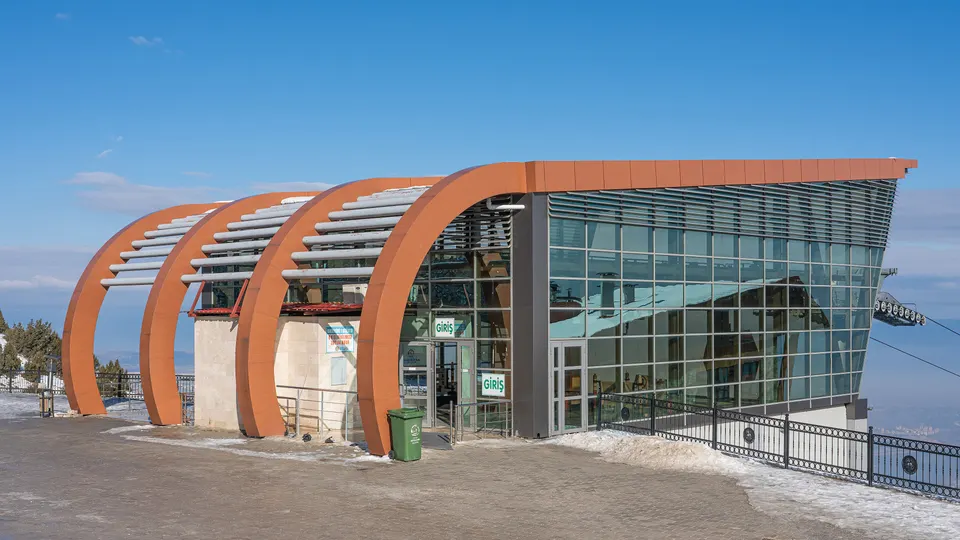 Teleferik üst istasyonu, Denizli Teleferik ve Bağbaşı Yaylası