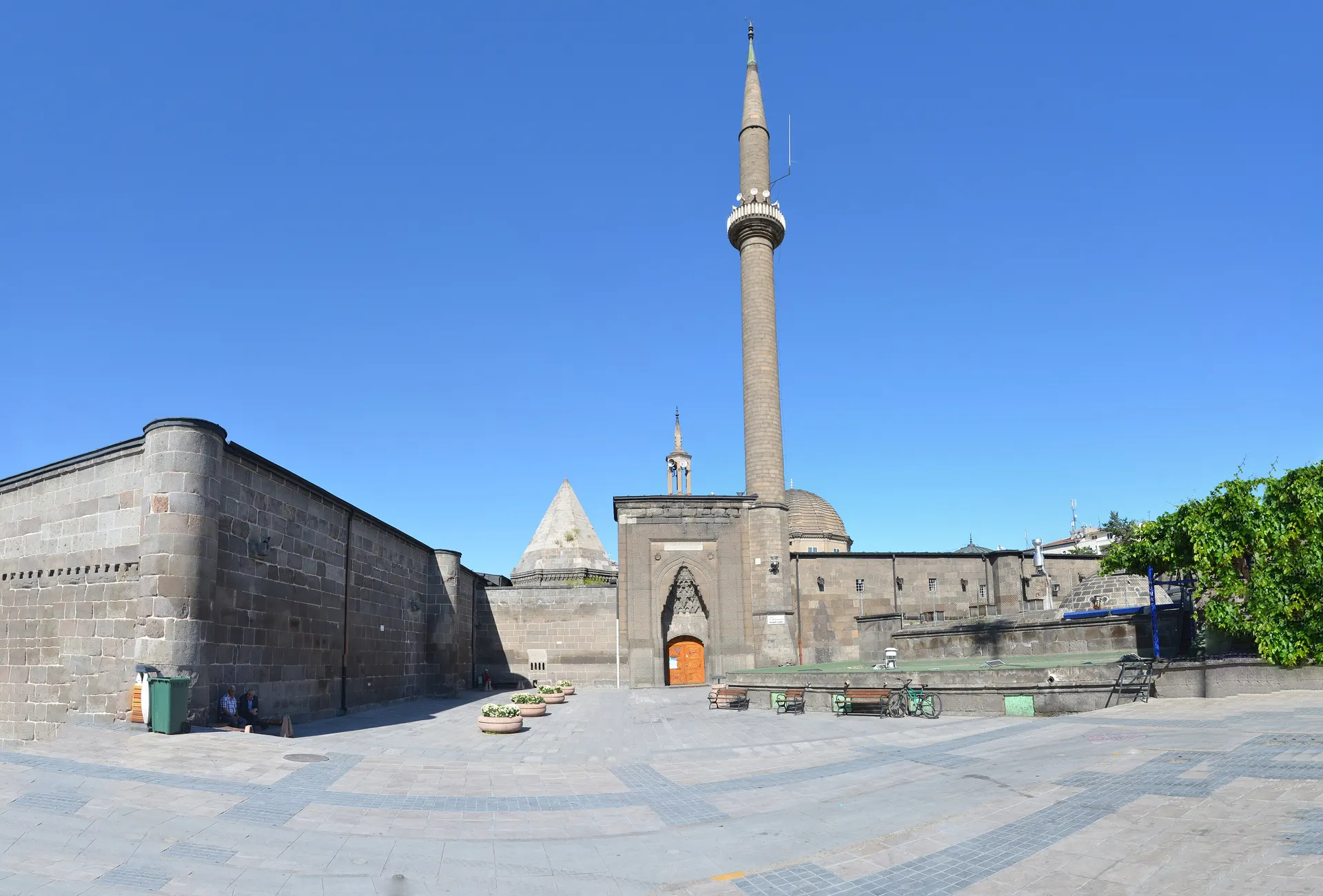 Hunat Hatun Külliyesi, Hunat Hatun Külliyesi