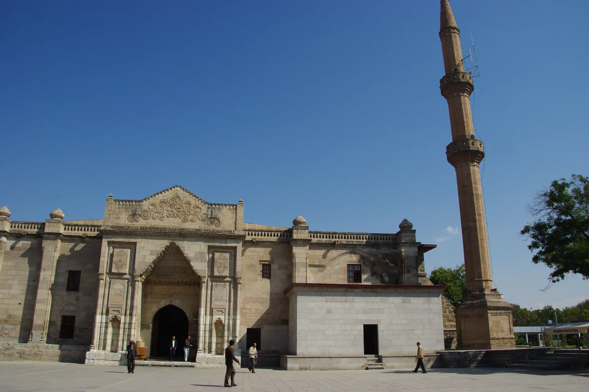 Ulu Cami, Aksaray, Eğri Minare ve Ulu Cami