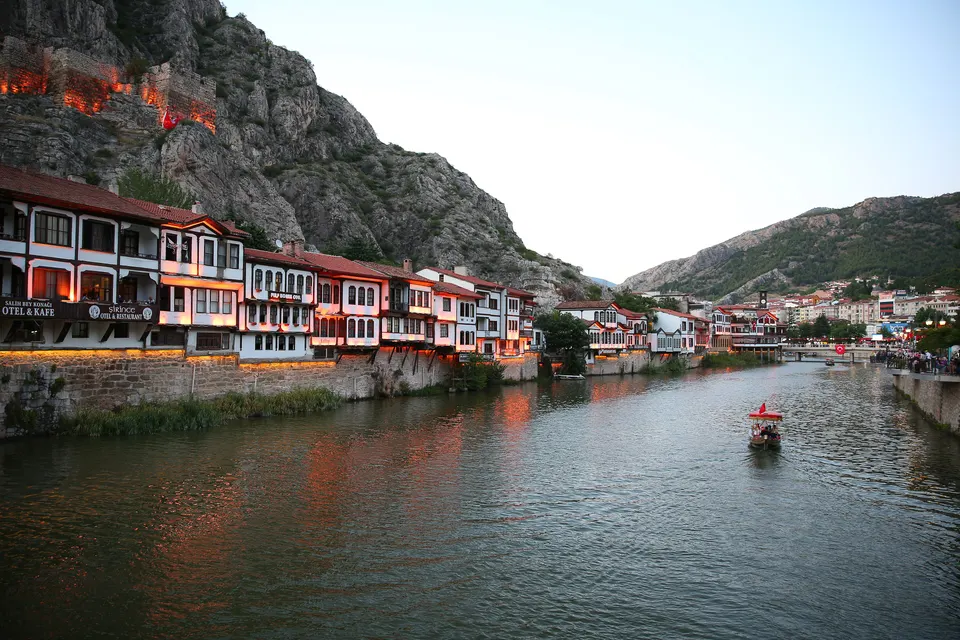 Yalıboyu Evleri