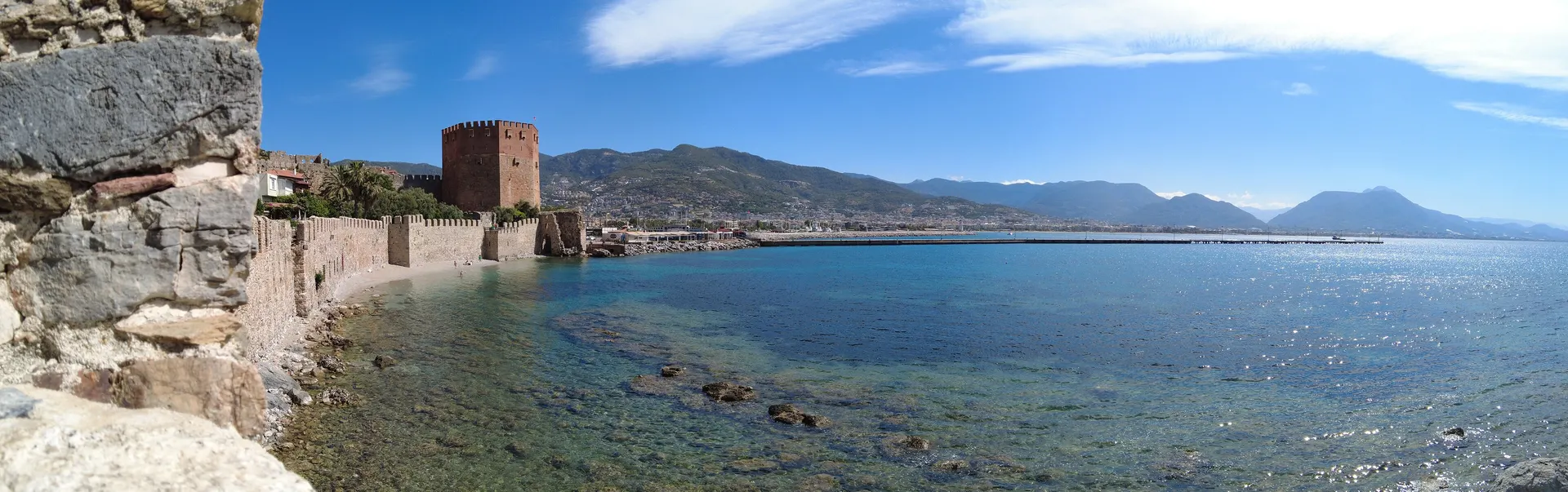 Kızıl Kule ve Alanya Limanı, Alanya Kalesi ve Kızıl Kule