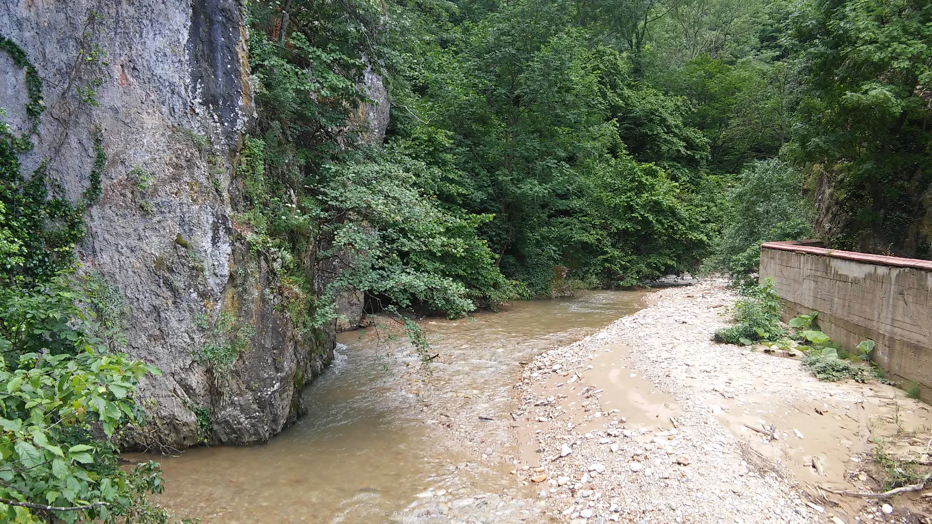 Oylat vadisi, İnegöl, Oylat Kaplıcaları