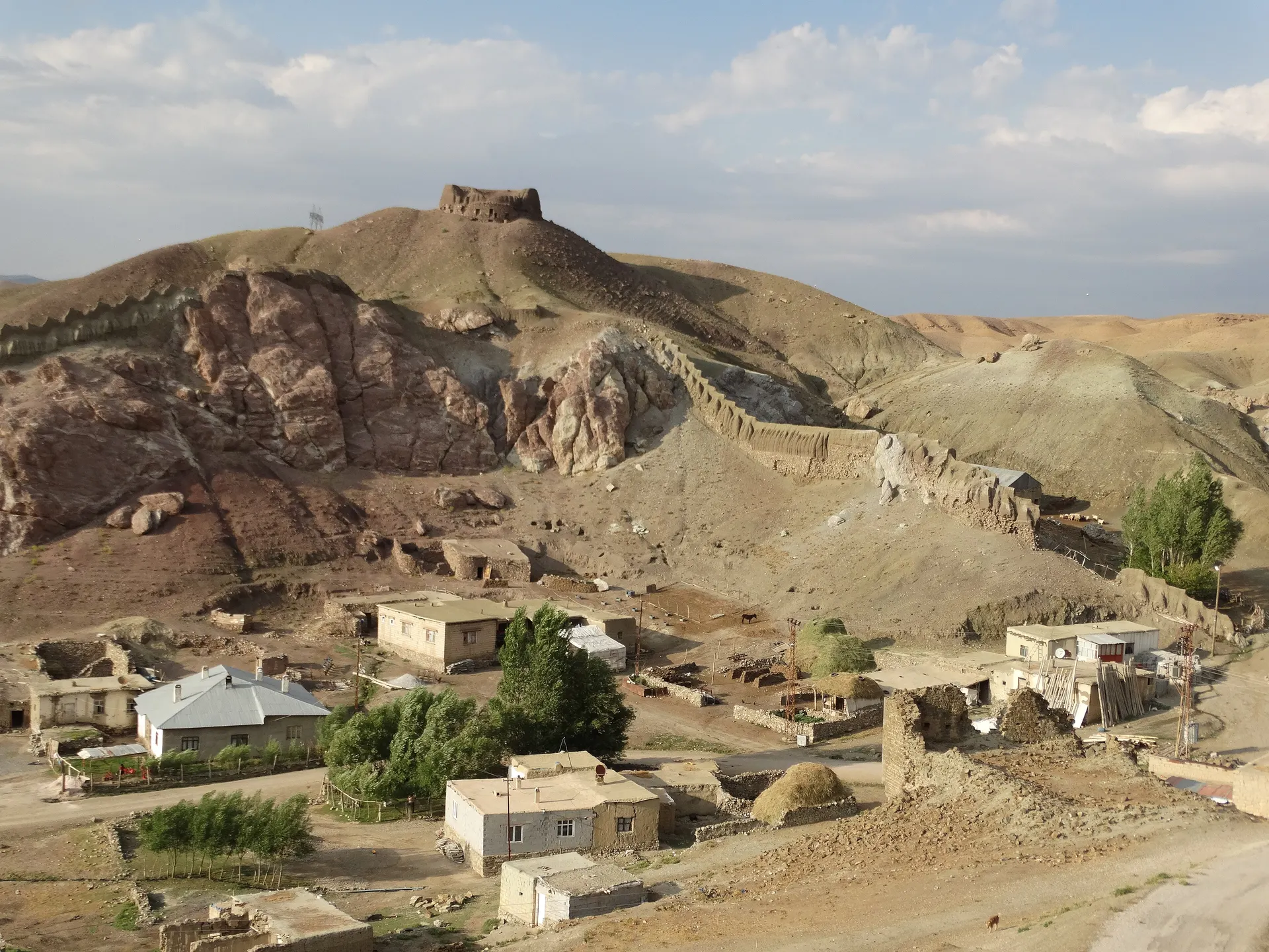 Hoşap Kalesi, Gürpınar, Hoşap Kalesi