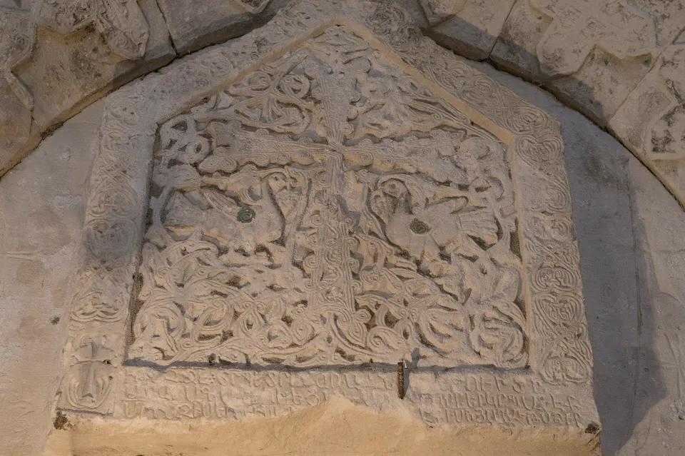 Yedi Kilise, taş bezeme, Yedi Kilise (Varagavank)