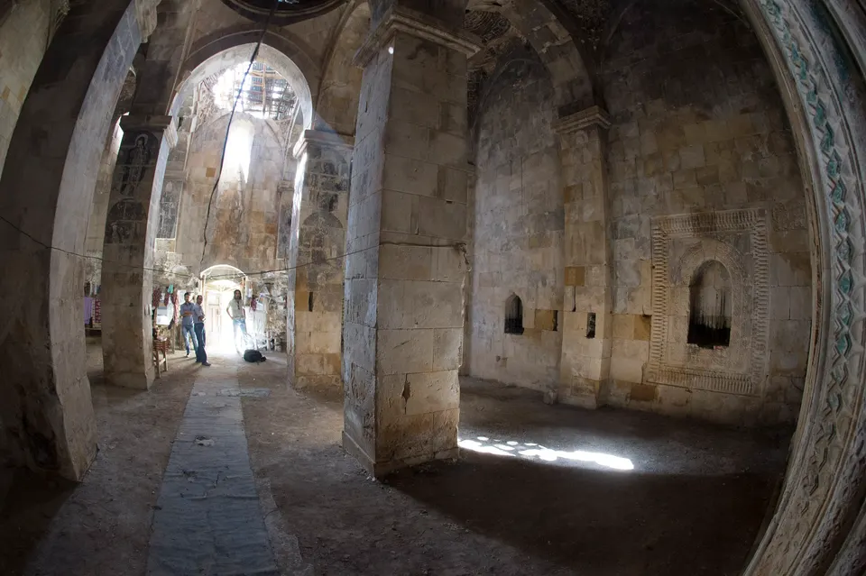 Yedi Kilise, kemerli iç mekân, Yedi Kilise (Varagavank)