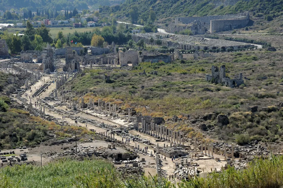 Perge Antik Kenti