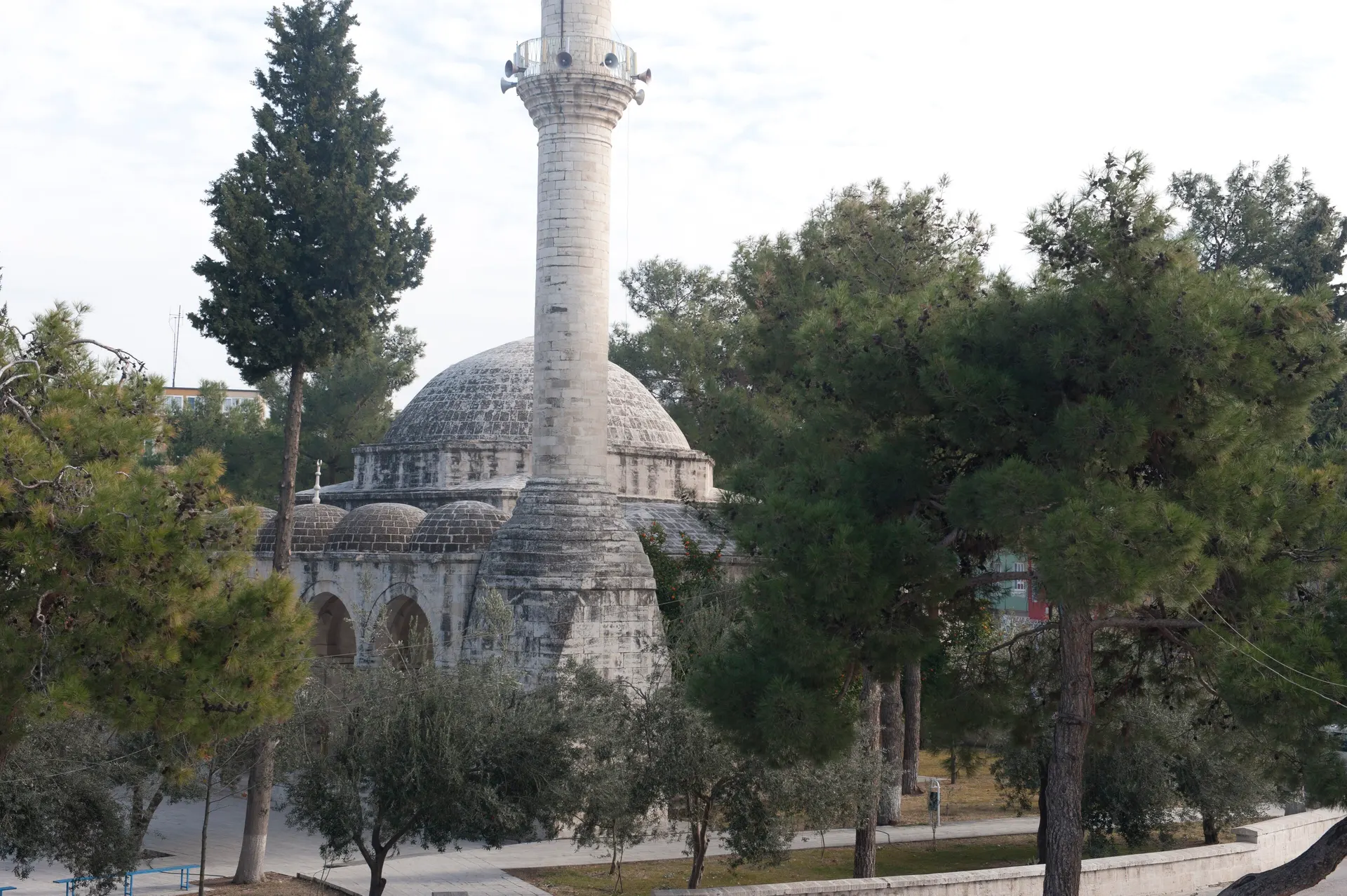 Lal Paşa Camii, Laal Paşa Camii