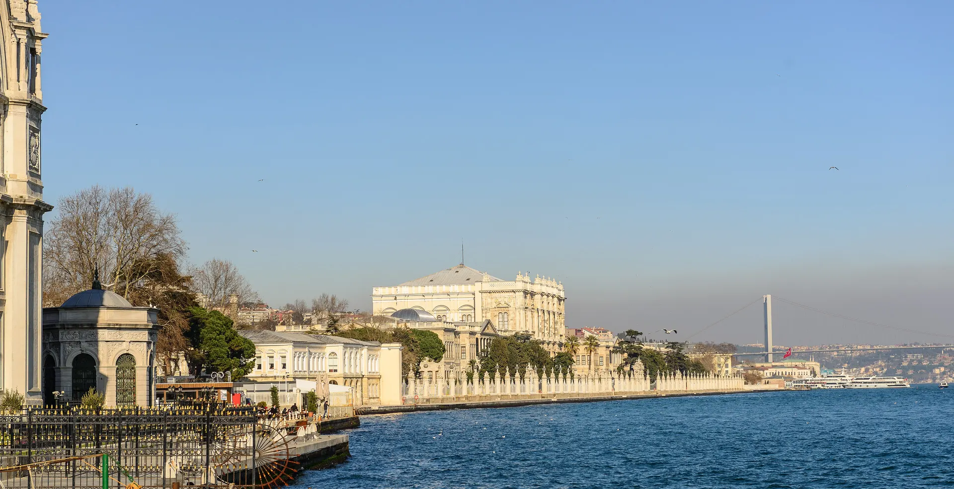 Dolmabahçe Sarayı ve Boğaz, Dolmabahçe Sarayı