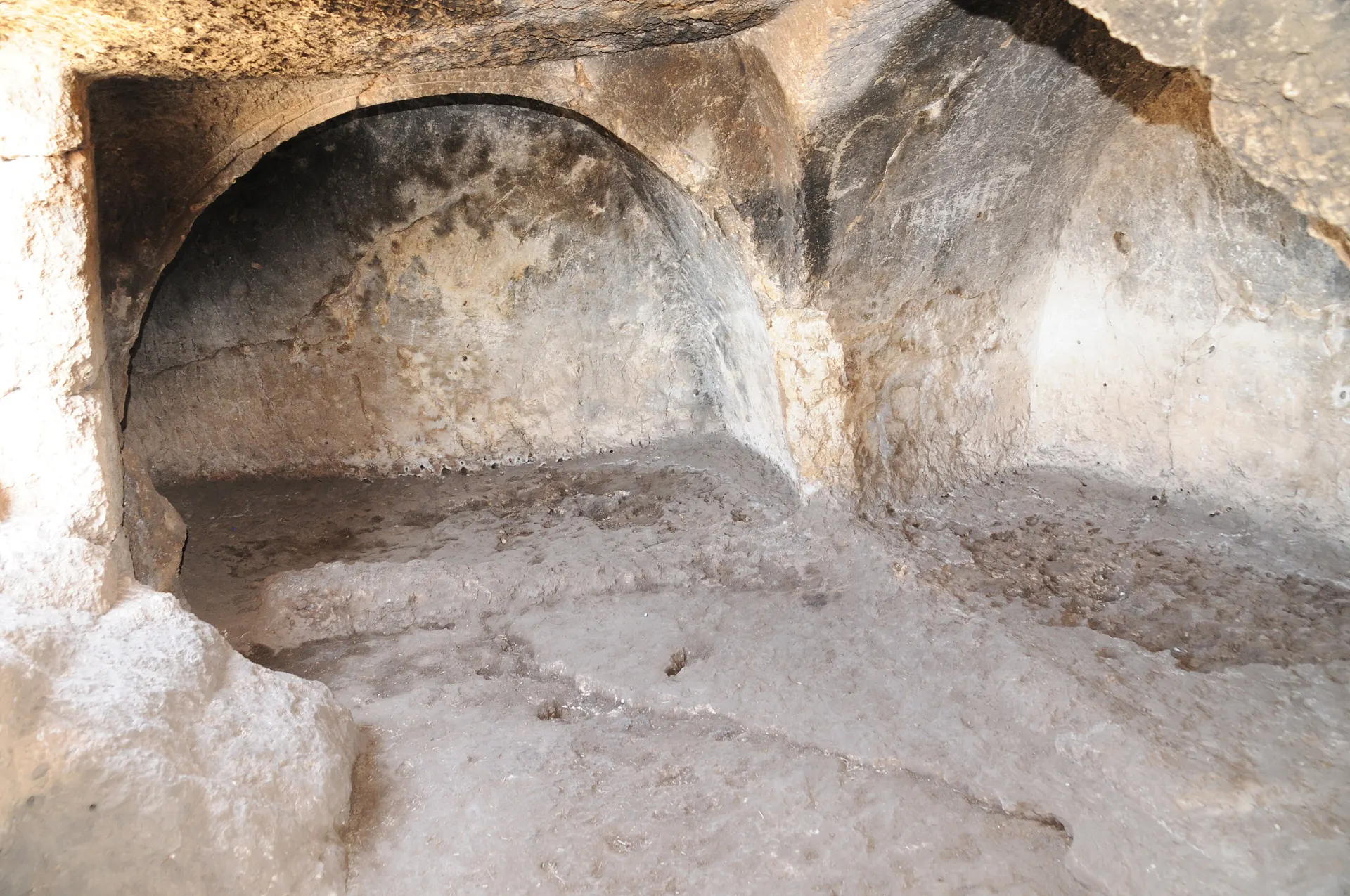 Zerzevan'da kayaya oyulmuş yeraltı mekânı, Zerzevan Mithras Tapınağı