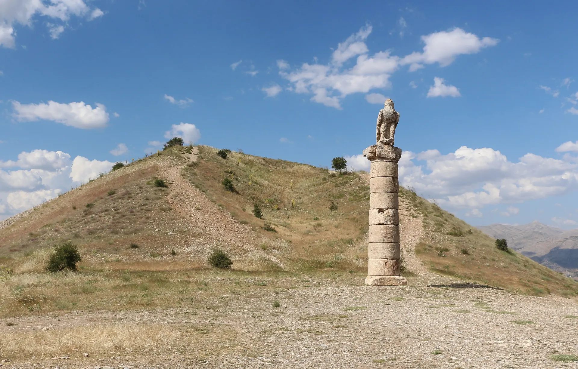Karakuş Tümülüsü, Kahta, Karakuş Tümülüsü