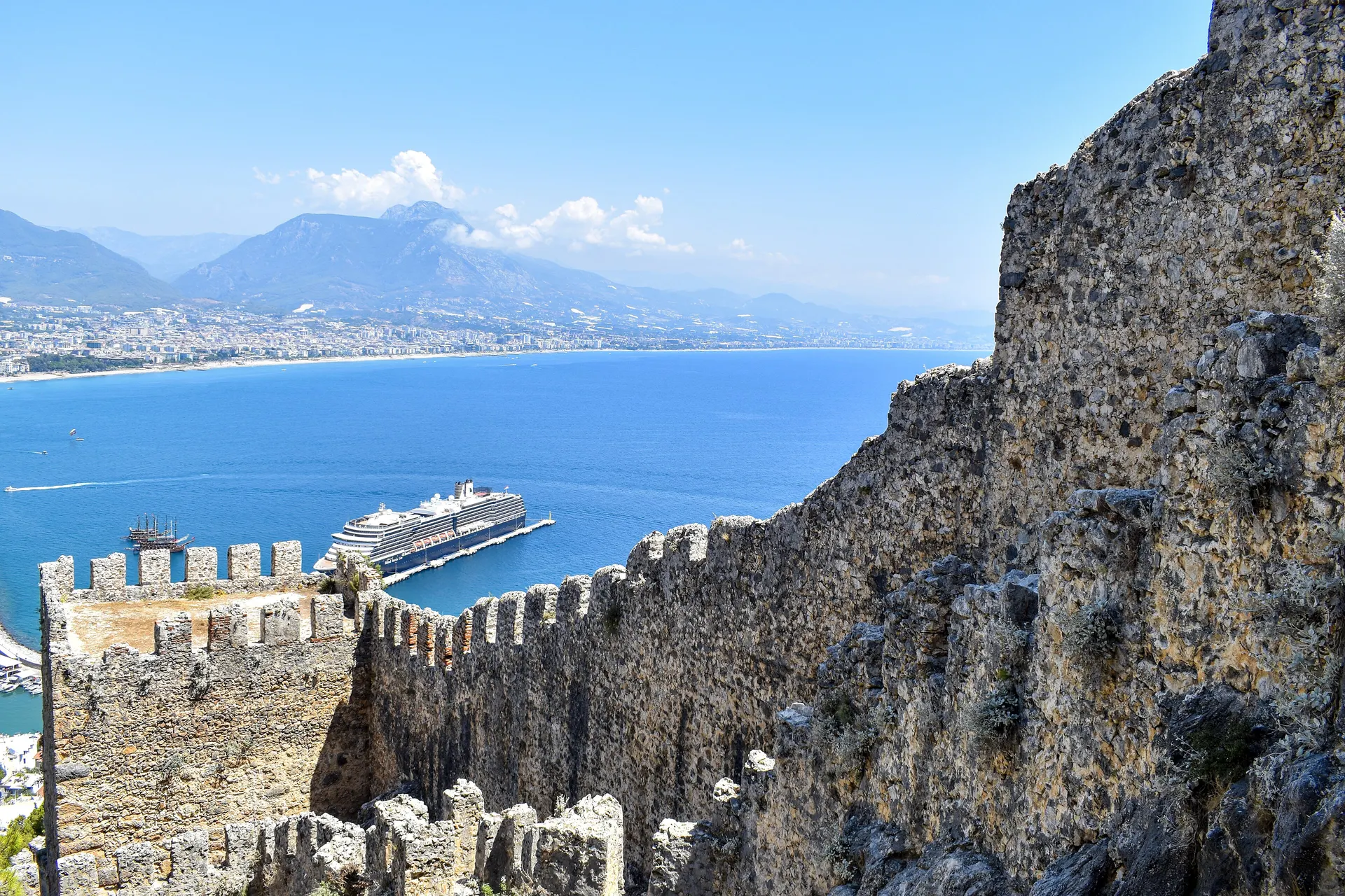 Alanya Kalesi surları, Alanya Kalesi