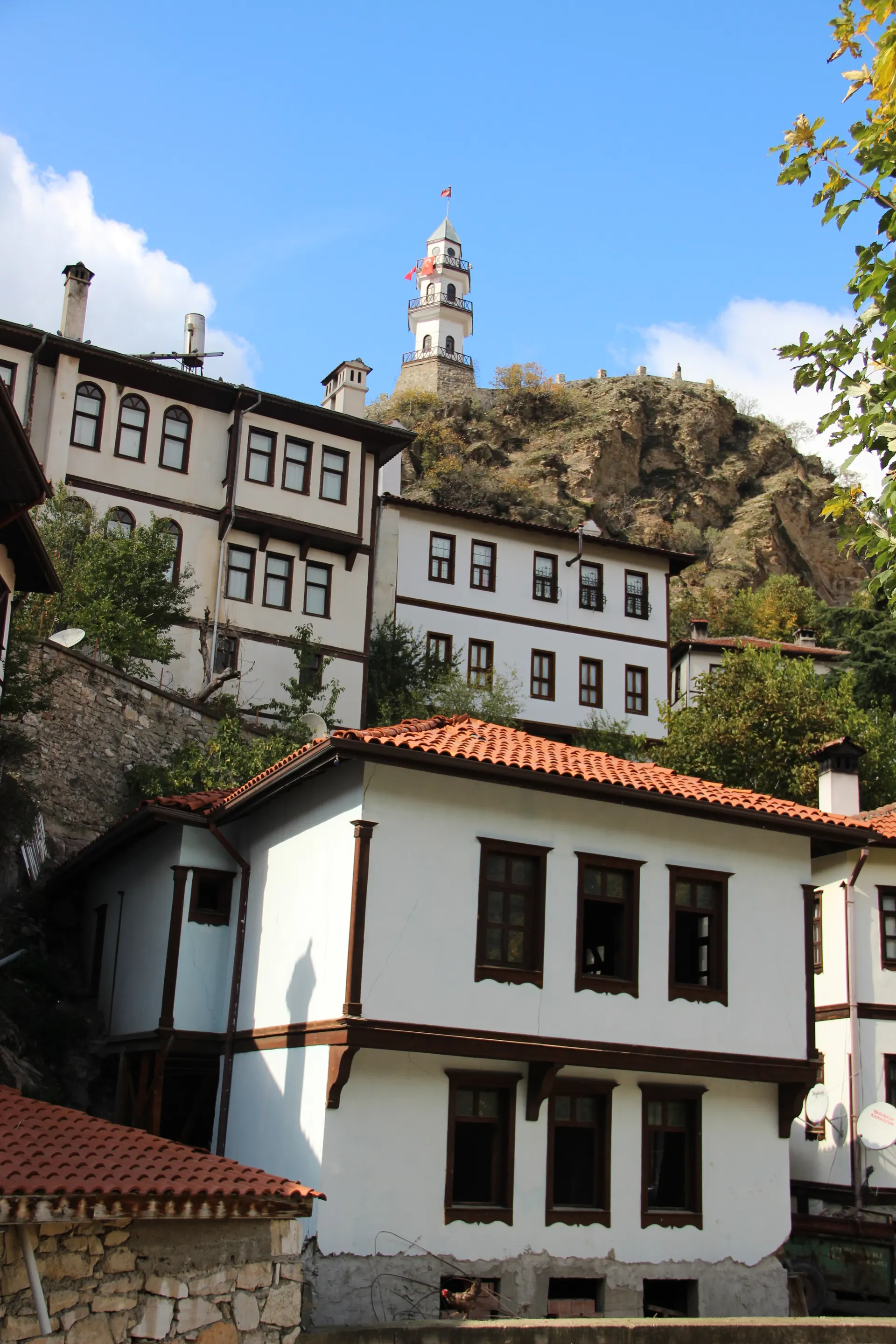 Taraklı evleri ve Saat Kulesi, Taraklı Evleri
