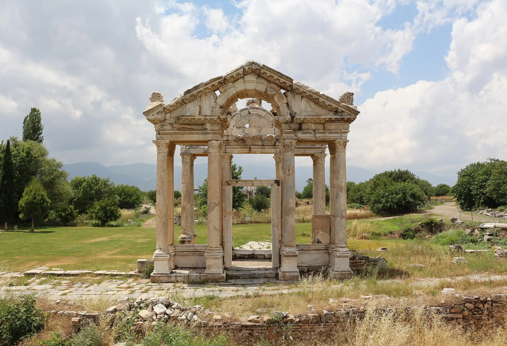Afrodisias, Tetrapylon, Afrodisias Antik Kenti