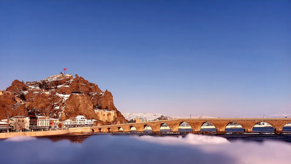 Osmancık ve Koyunbaba Köprüsü