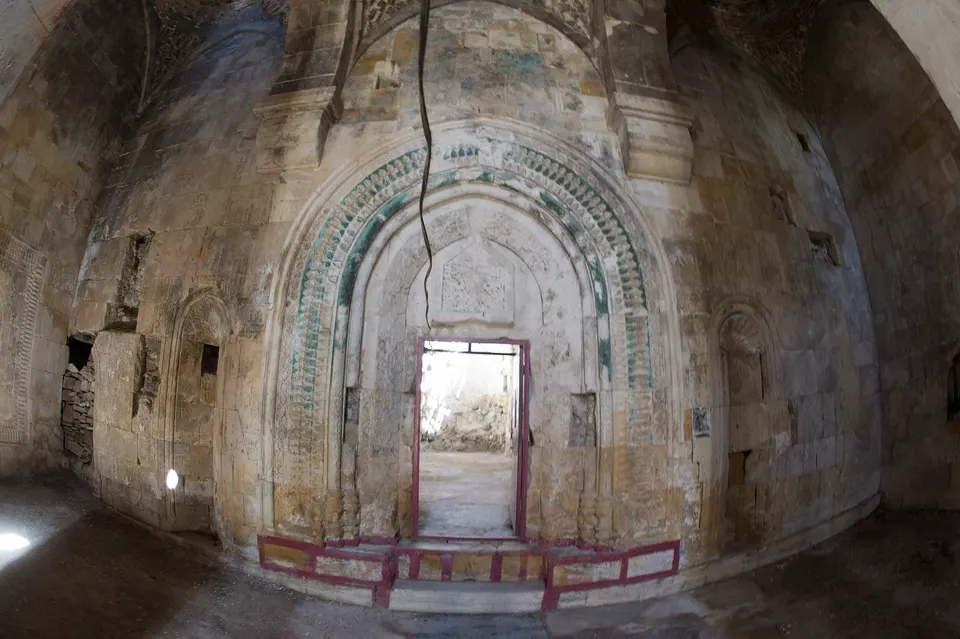 Yedi Kilise, iç mekân ve taç kapı, Yedi Kilise (Varagavank)