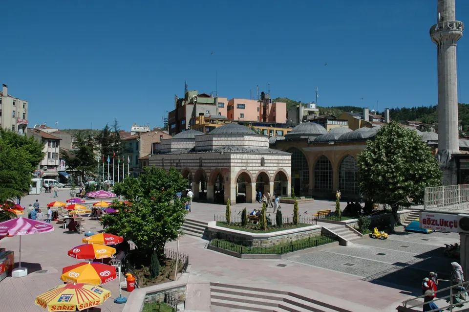 Nasrullah Camii ve Tarihi Çarşı