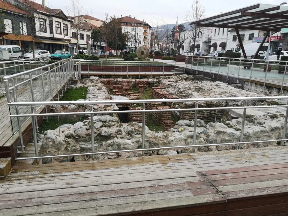 Rüstem Paşa Camii ve Hamamı