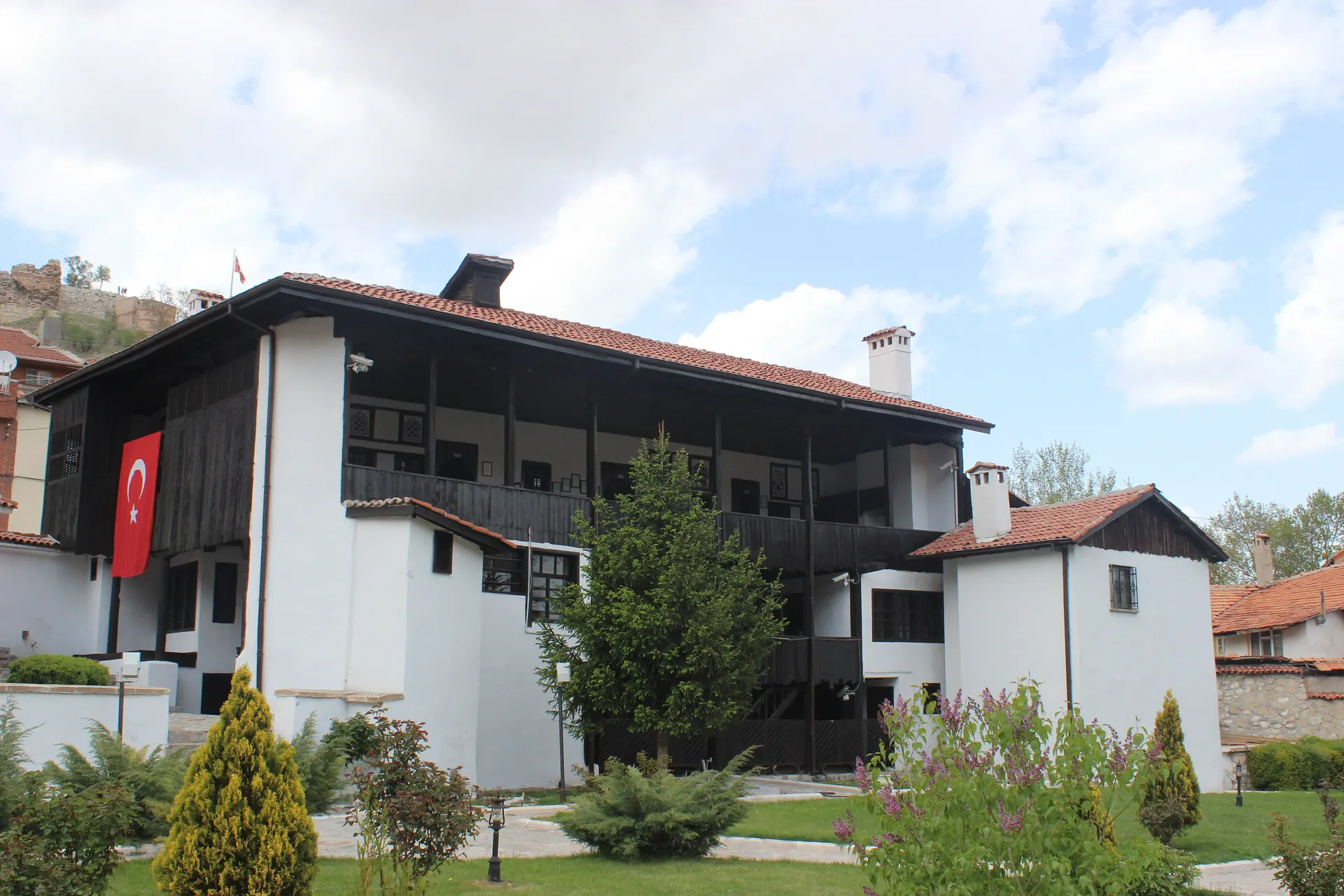 Kossuth Evi, Kossuth Evi
