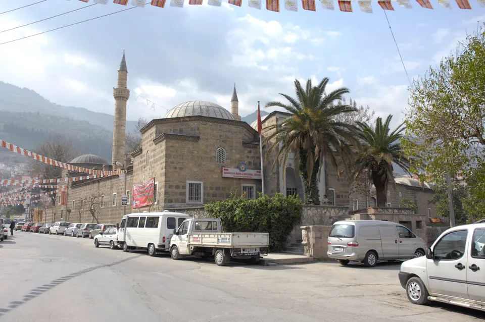 Sultan Camii ve Külliyesi