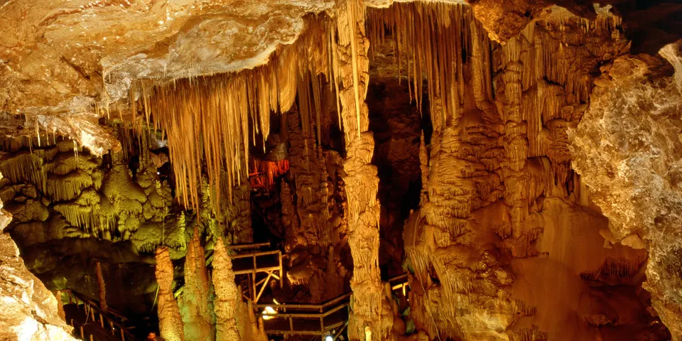 Karaca Mağarası