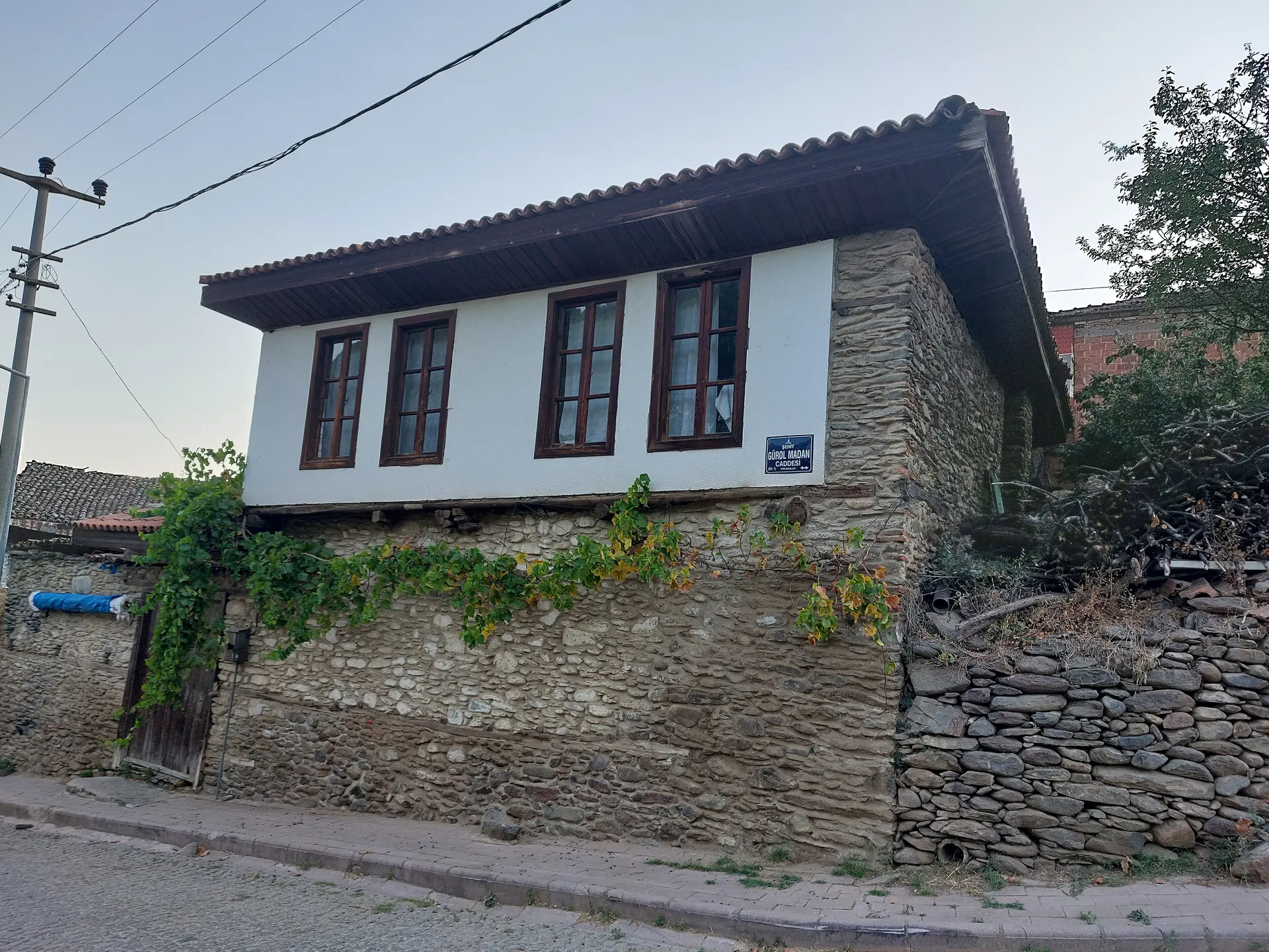 Birgi taş evleri, Ödemiş, Birgi