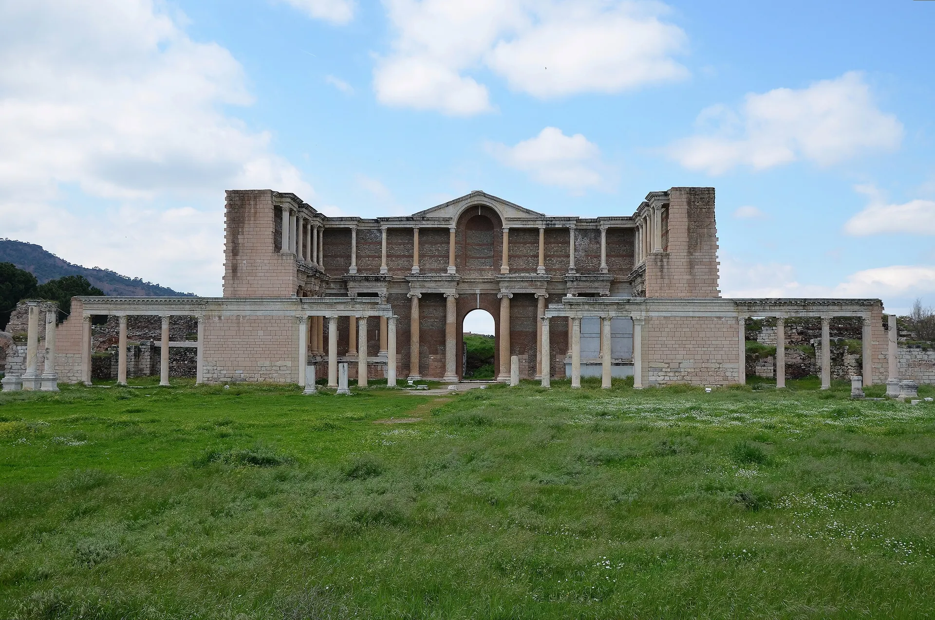 Sardes gymnasium, Sardes Antik Kenti