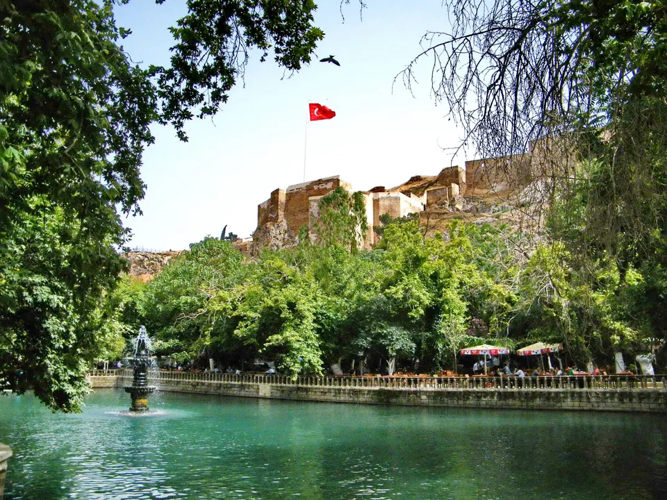Ayn Zeliha Gölü