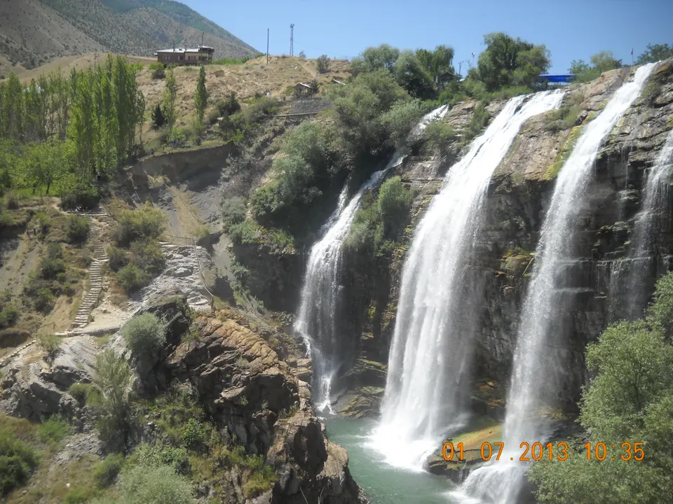 Tortum Şelalesi
