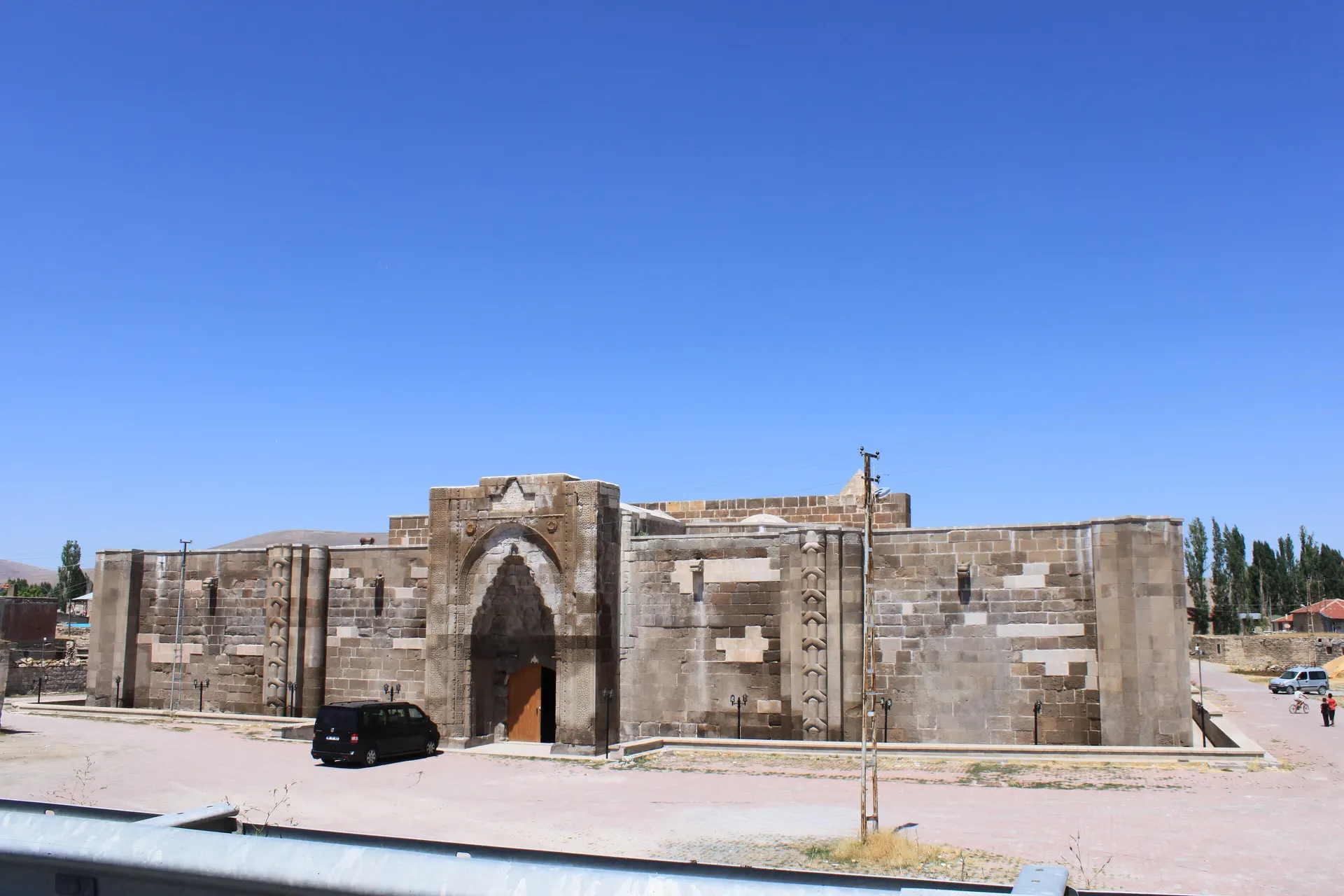 Karatay Hanı, Karatay Hanı